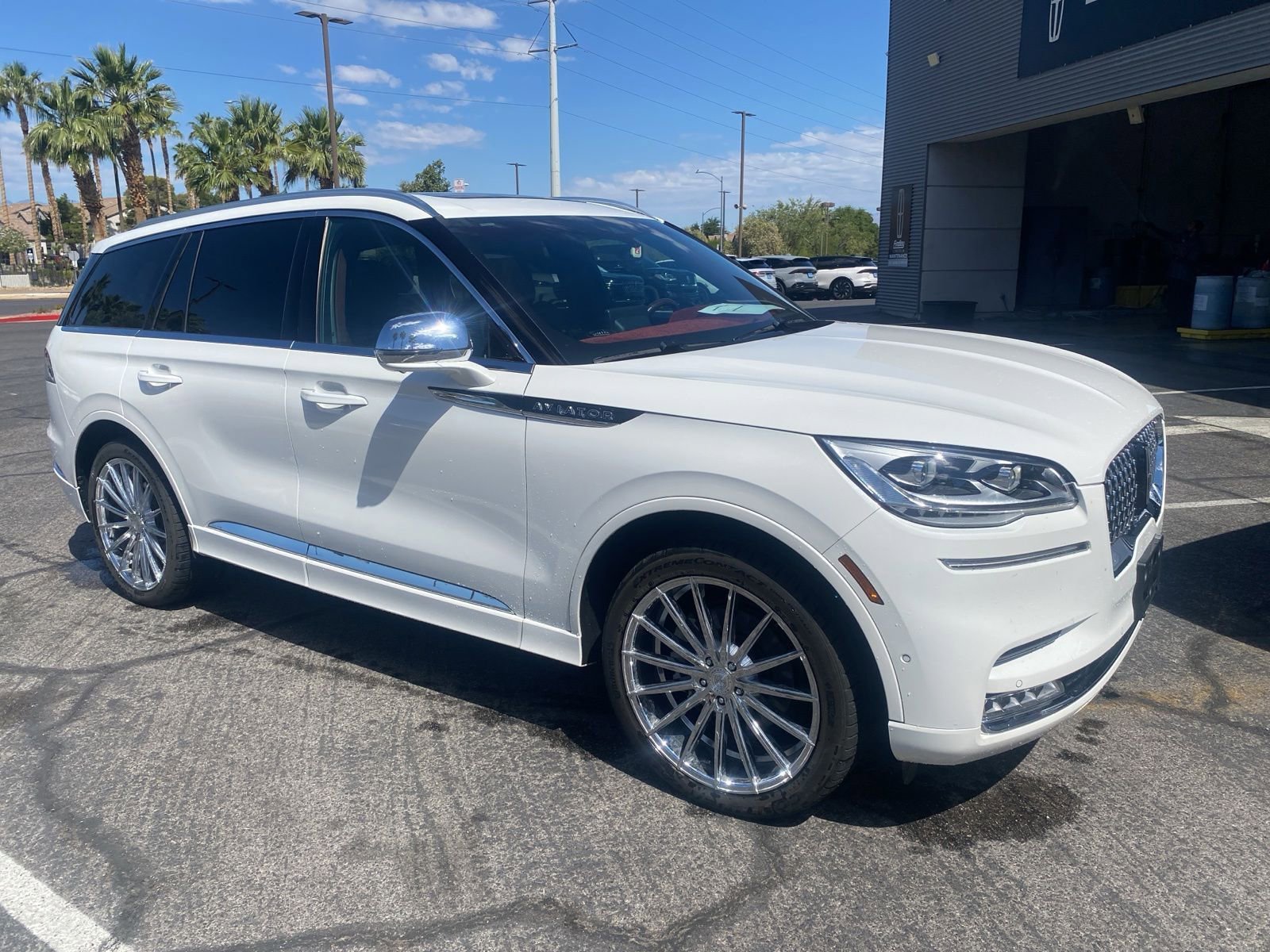 Used 2020 Lincoln Aviator Black Label w/ Dynamic Handling Package AWD/4WD image 3
