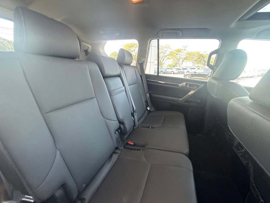 Used 2019 Lexus GX 460 w/ Navigation Package AWD/4WD image 36