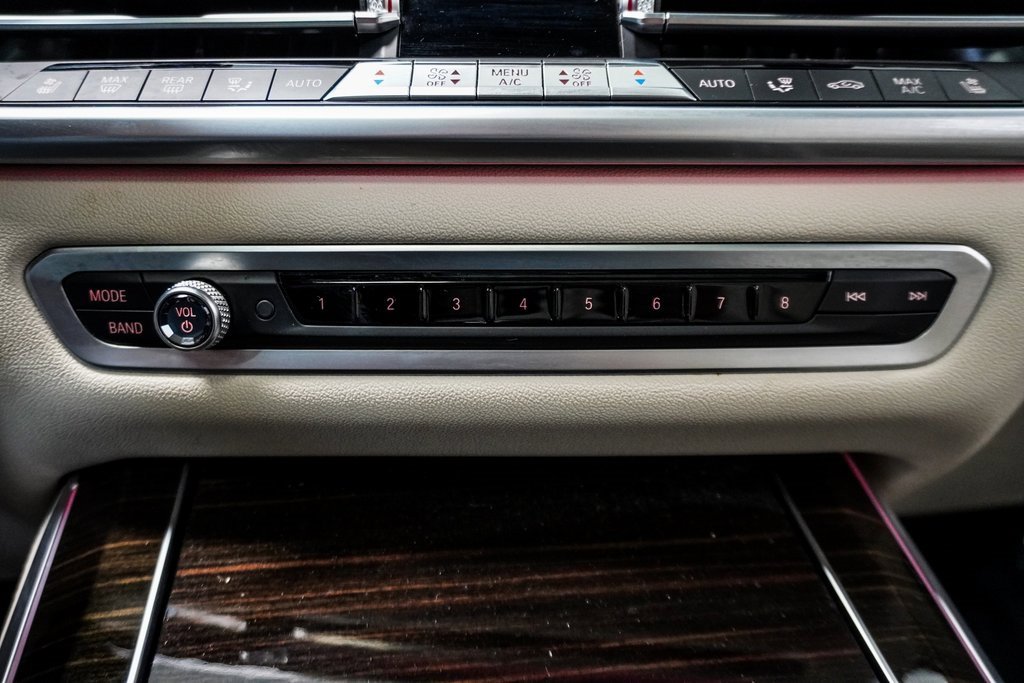 Used 2020 BMW X5 M50i w/ Premium Package image 44