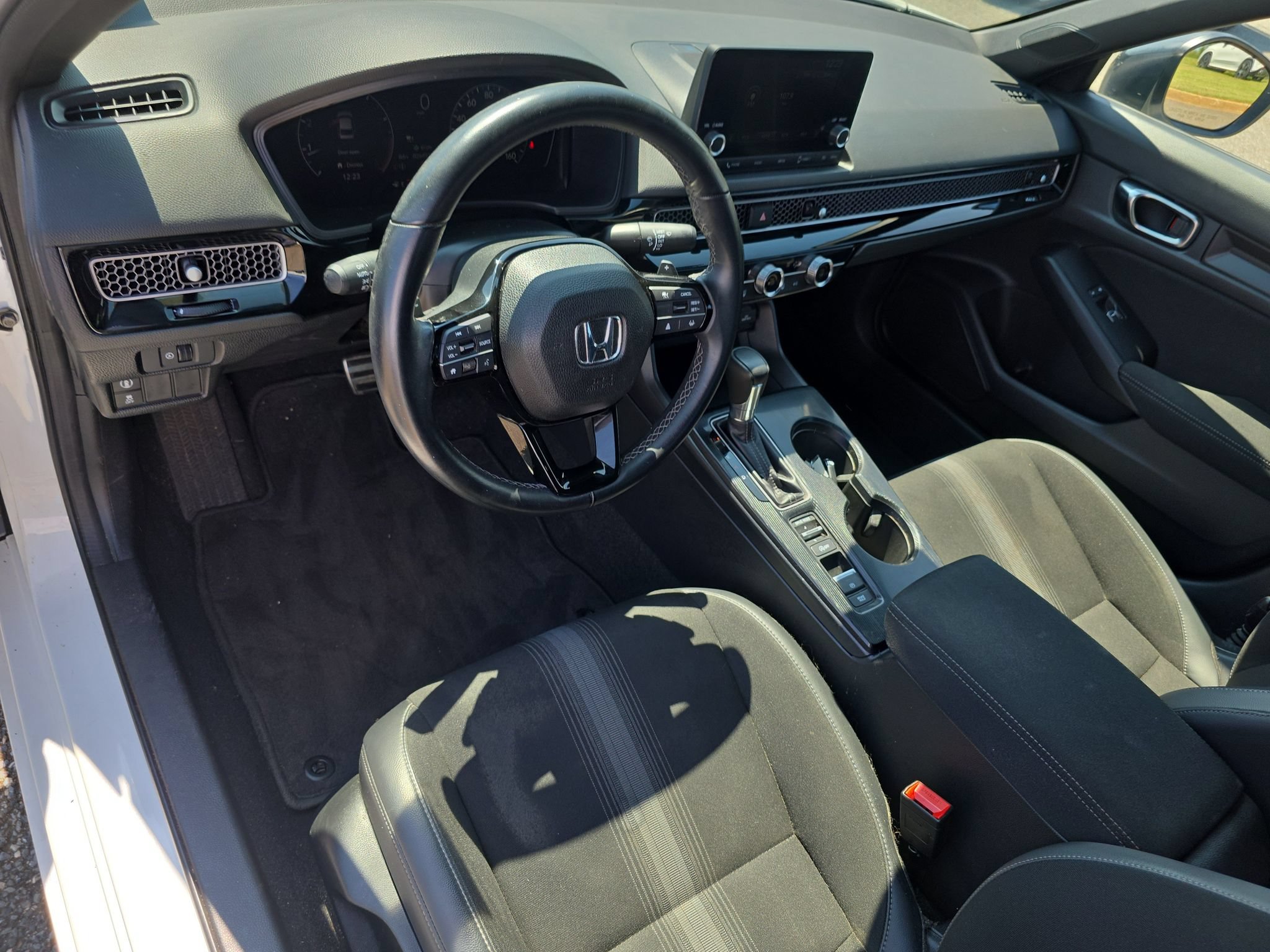 Used 2022 Honda Civic Sport image 9