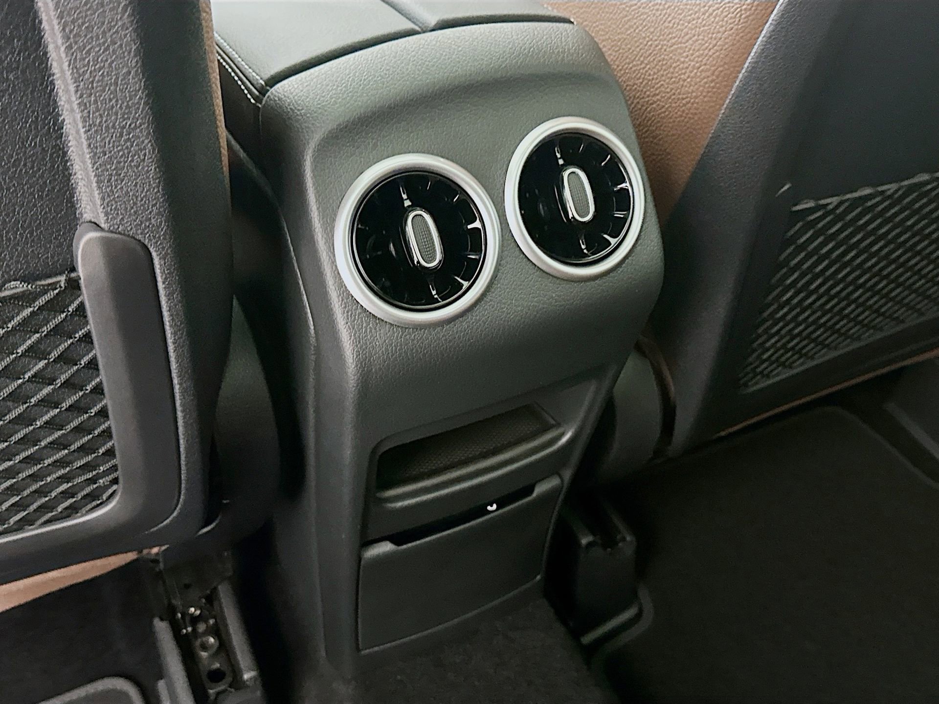 New 2026 Mercedes-Benz GLB 250 image 26