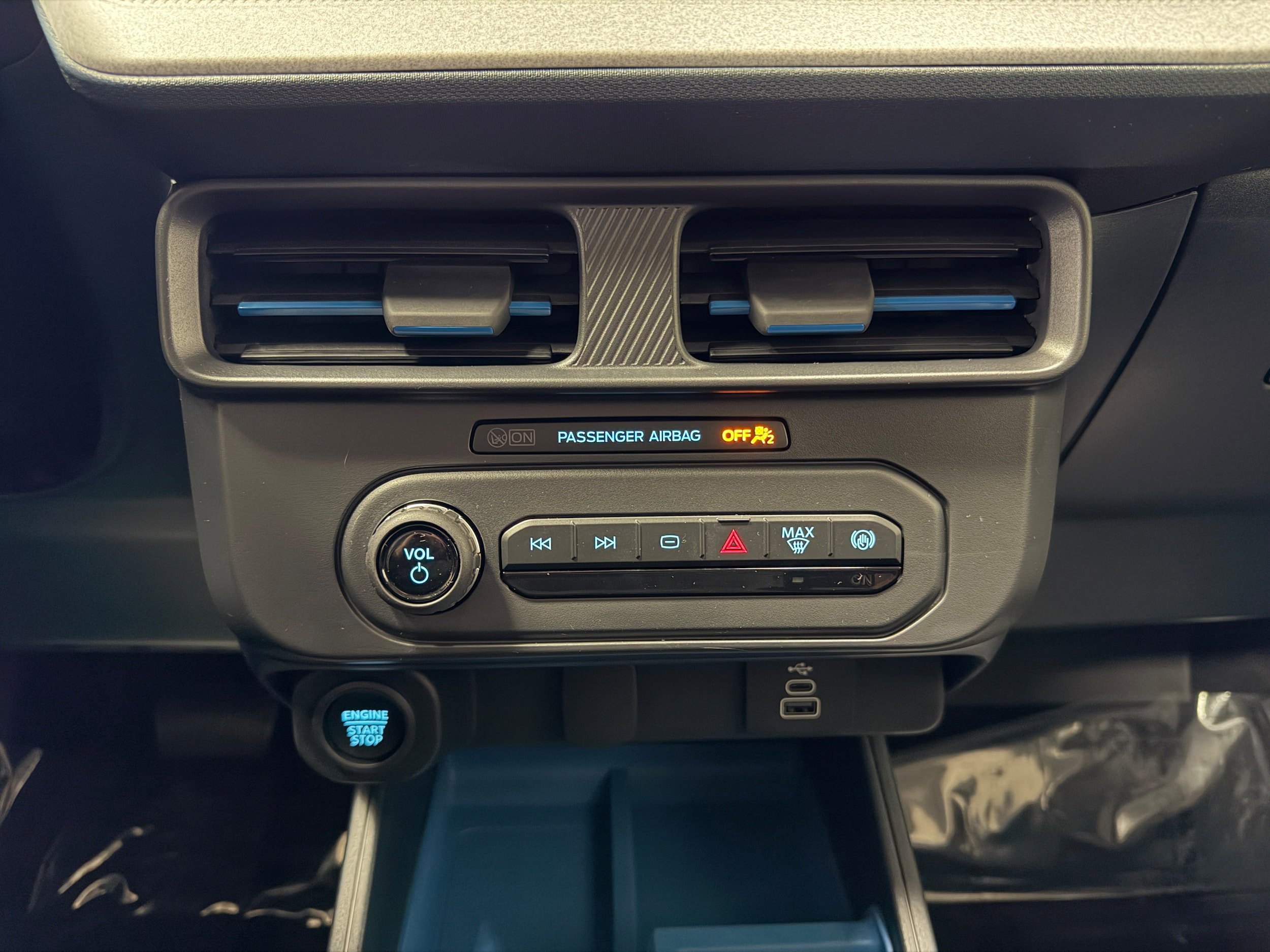 Used 2026 Ford Maverick XLT w/ XLT Luxury Package FWD image 24