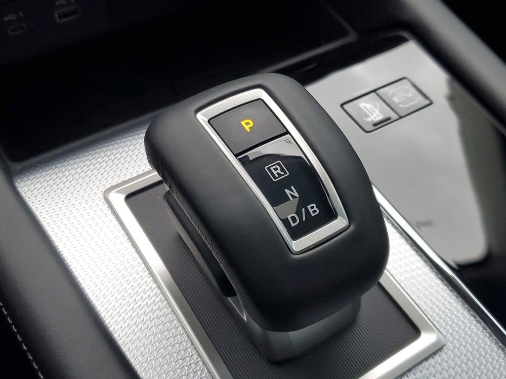 New 2025 Mitsubishi Outlander SEL image 23