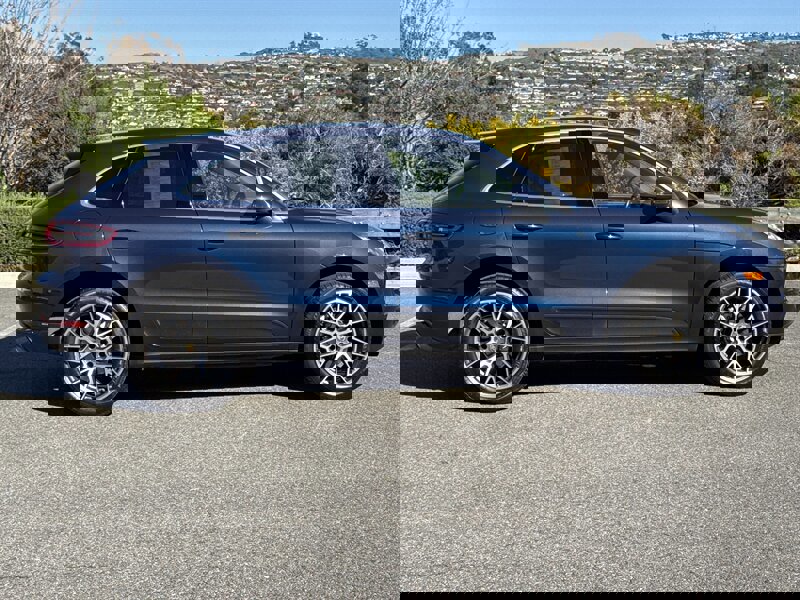 Used 2016 Porsche Macan S image 8