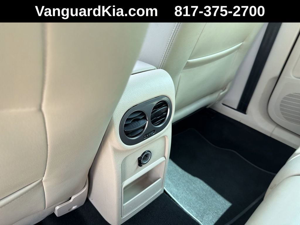 Used 2012 Volkswagen Tiguan SEL FWD image 25