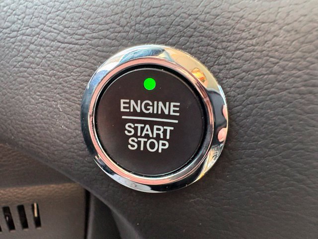 Used 2024 Ford Edge Titanium AWD/4WD image 22