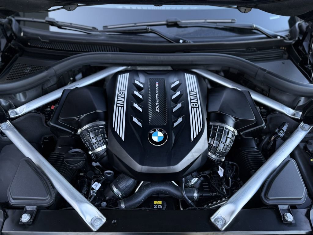 Used 2022 BMW X7 M50i AWD/4WD image 44