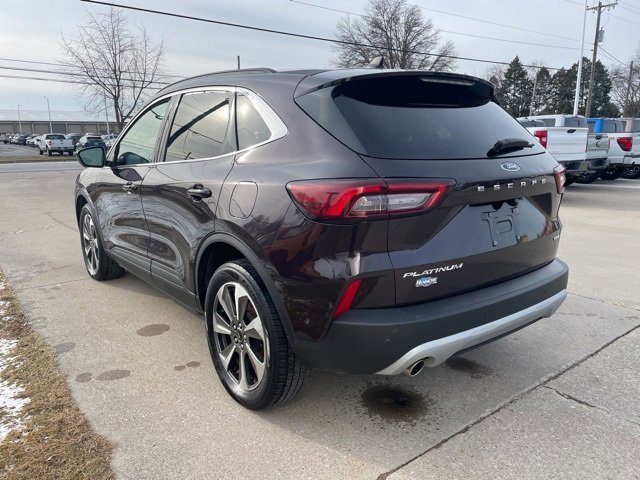 Used 2023 Ford Escape Platinum image 2