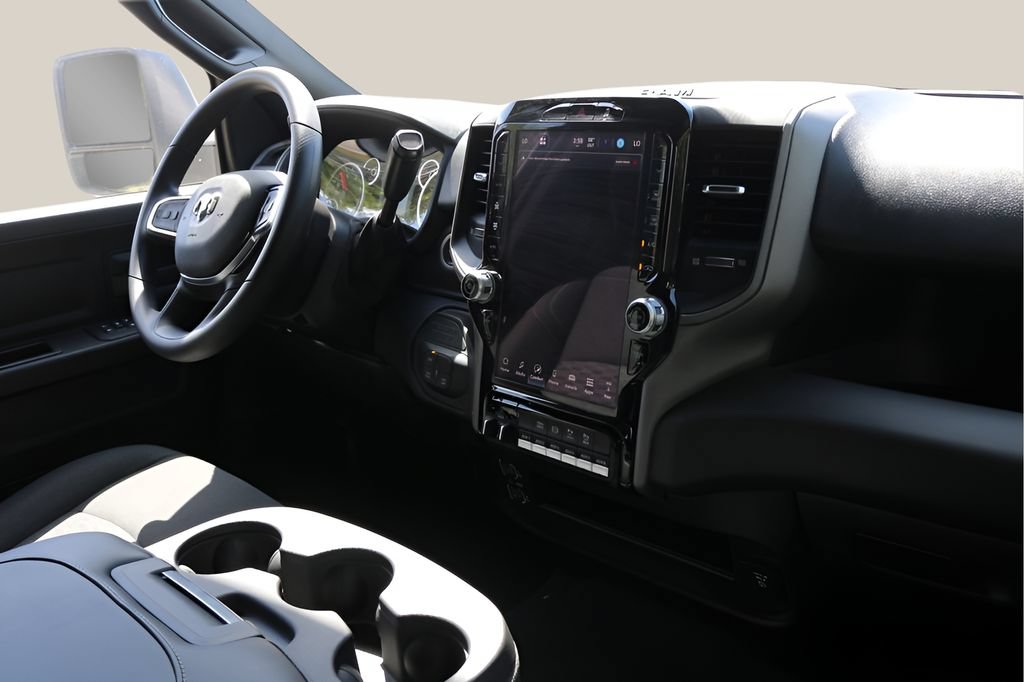 New 2027 RAM 3500 Tradesman AWD/4WD image 18