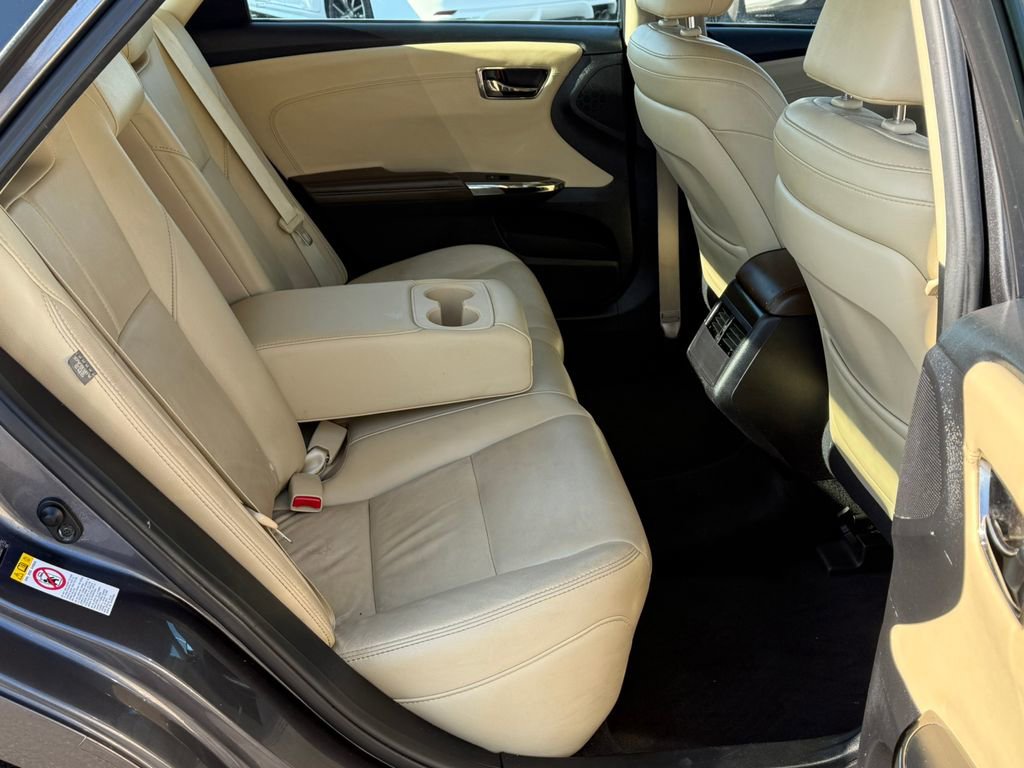 Used 2016 Toyota Avalon Touring image 13