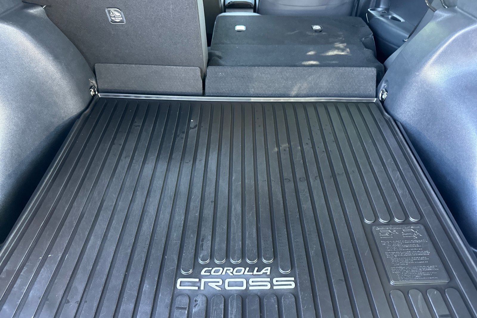 Used 2022 Toyota Corolla Cross LE w/ Black Badges Package (TMS) AWD/4WD image 15