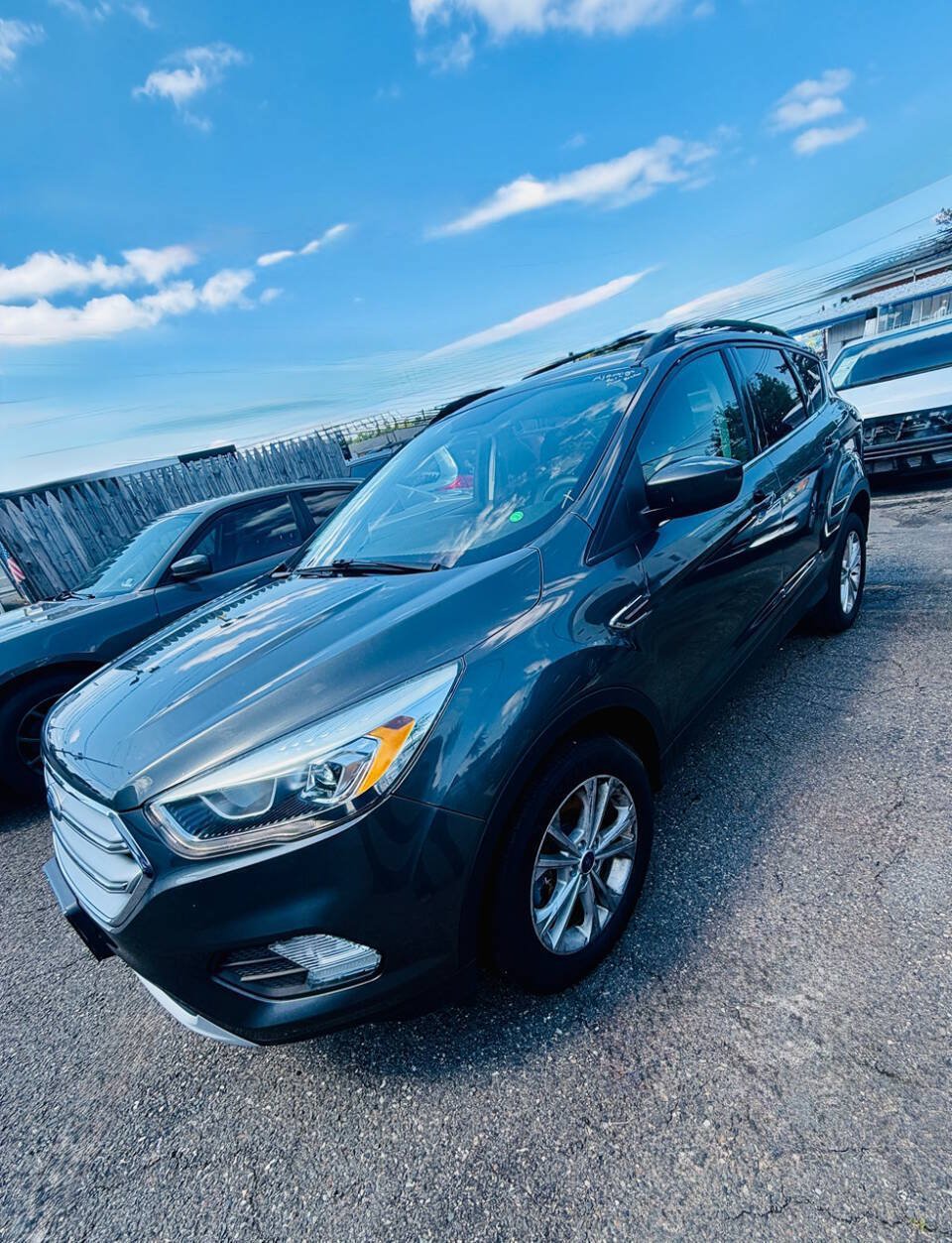 Used 2017 Ford Escape SE w/ Equipment Group 201A