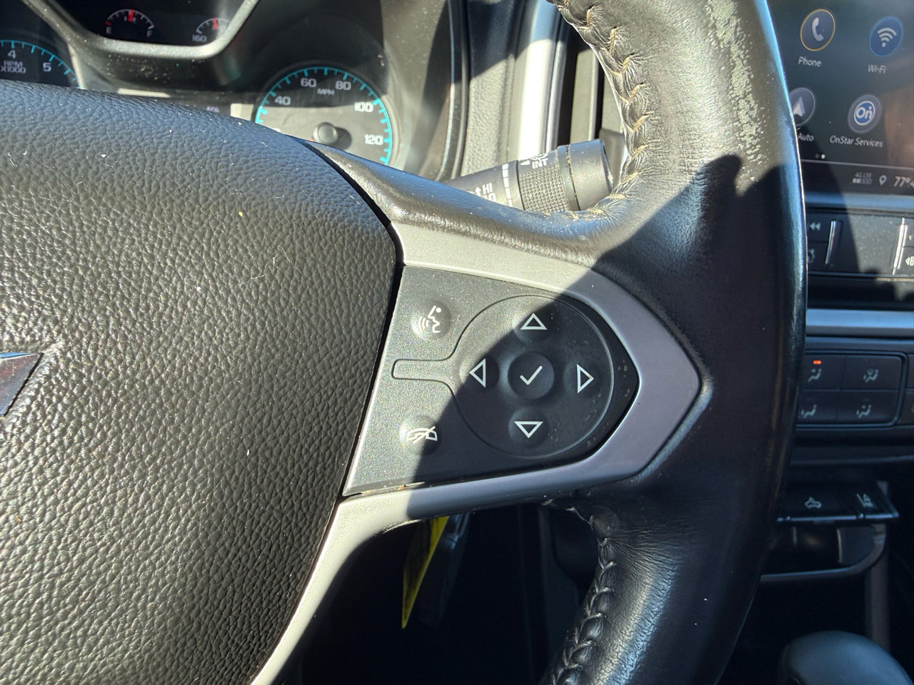 Used 2022 Chevrolet Colorado LT w/ Fleet Safety Package image 20