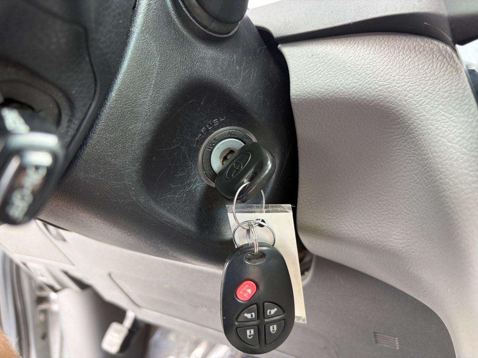 Used 2018 Toyota Sienna LE AWD/4WD image 19