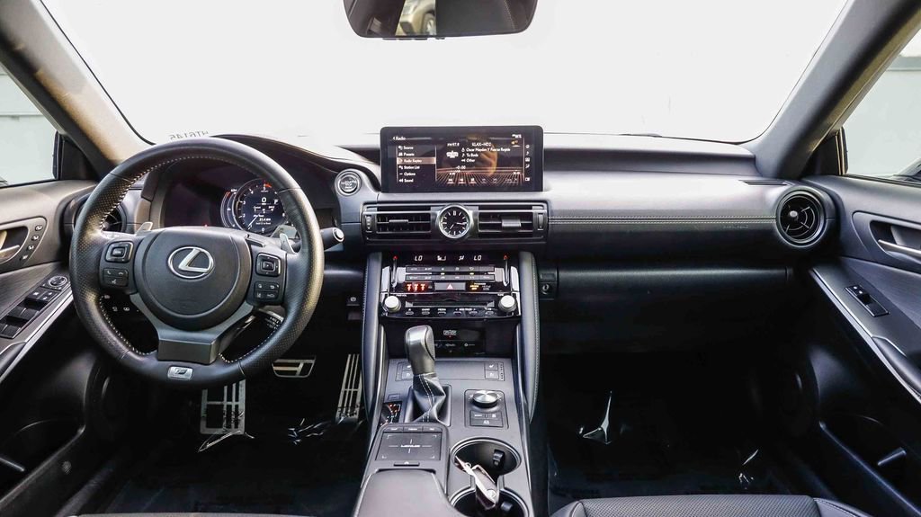 Used 2024 Lexus IS 500 image 15