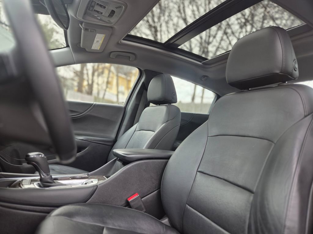 Used 2016 Chevrolet Malibu Premier w/ Driver Confidence Package II image 19