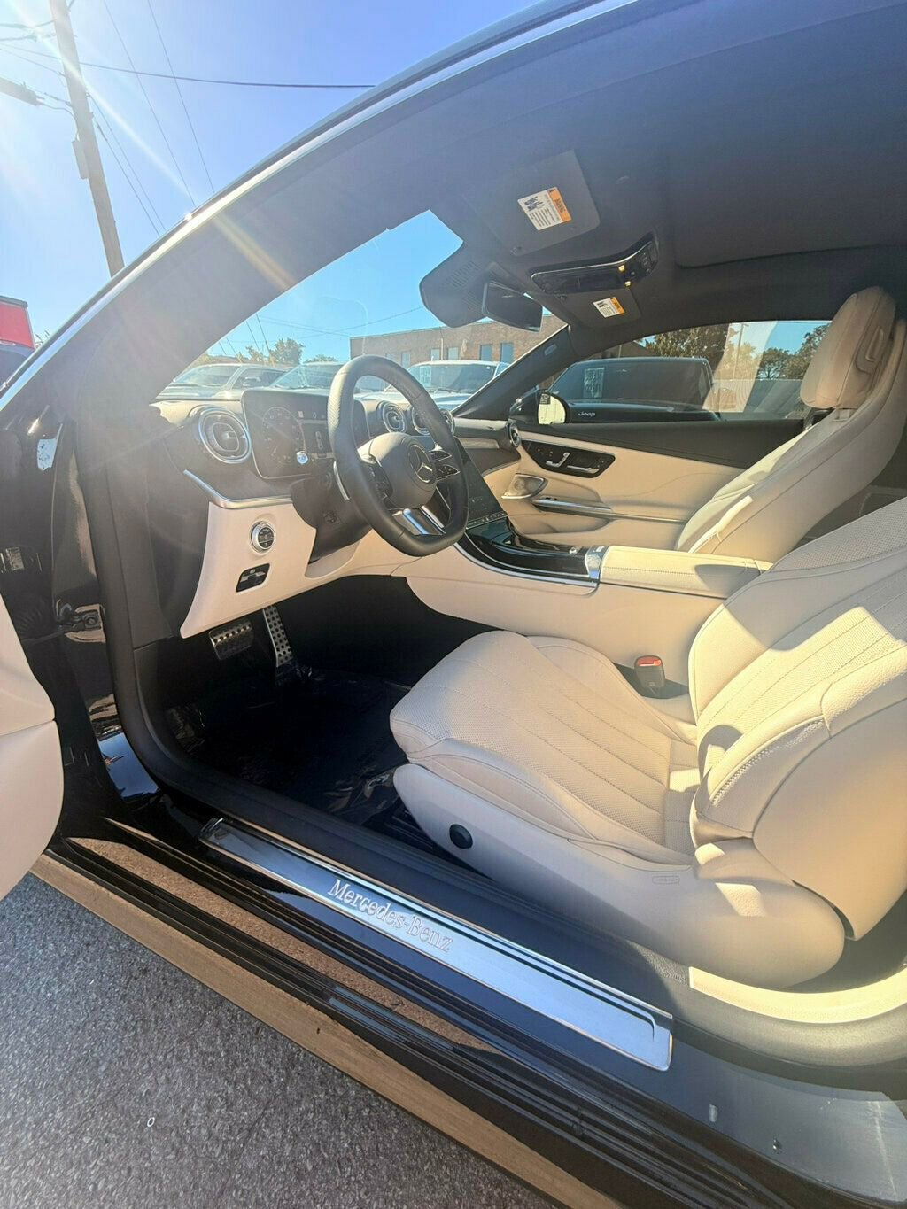 Used 2024 Mercedes-Benz CLE 300 4MATIC Coupe image 9