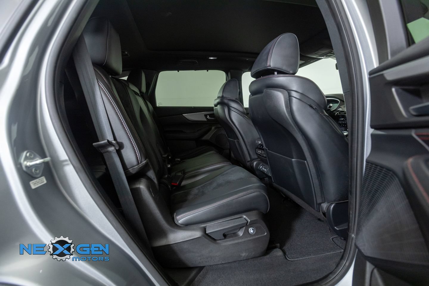Used 2023 Acura MDX A-Spec AWD/4WD image 38