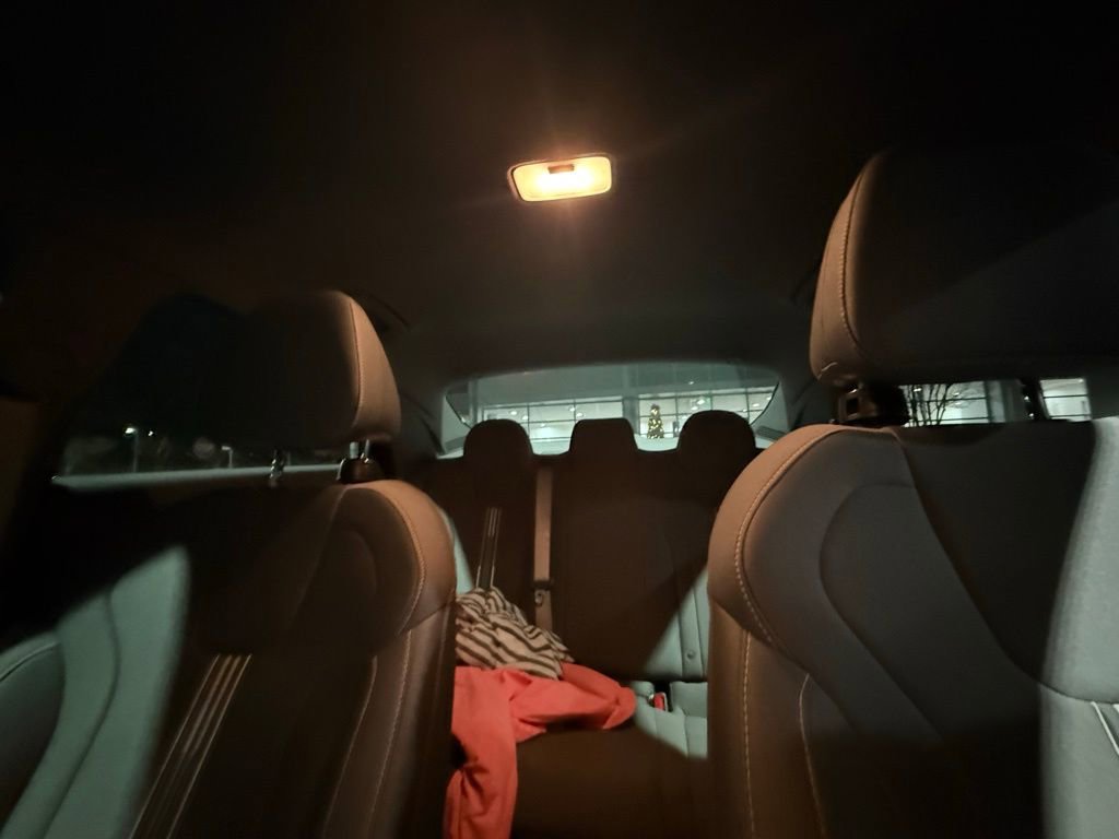 Used 2023 Hyundai Elantra SEL w/ Convenience Package image 9