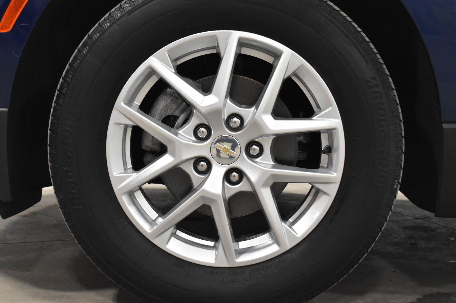 Used 2023 Chevrolet Equinox LS w/ LS Convenience Package AWD/4WD image 28