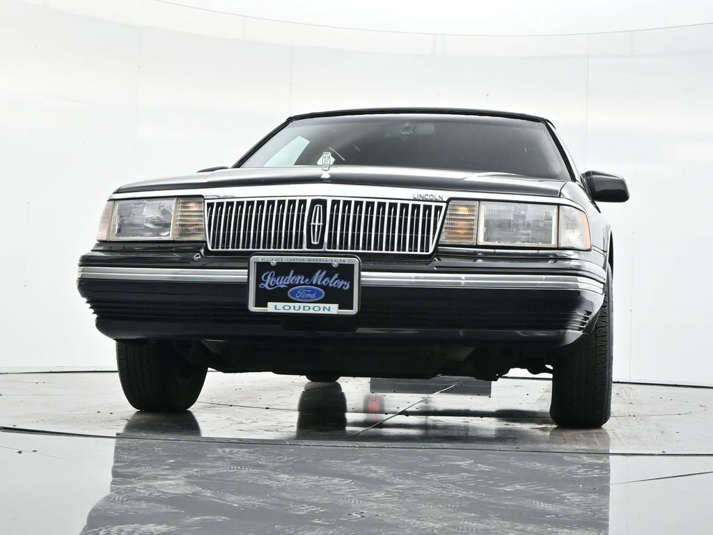 Used 1990 Lincoln Continental Signature image 37