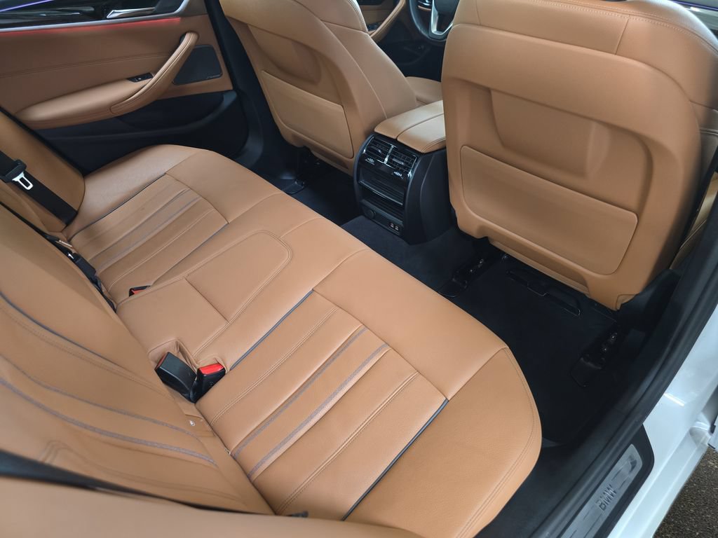 Certified 2023 BMW 530i w/ Premium Package RWD image 16