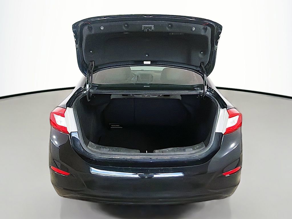 Used 2016 Chevrolet Cruze Premier w/ Enhanced Convenience Package FWD image 14