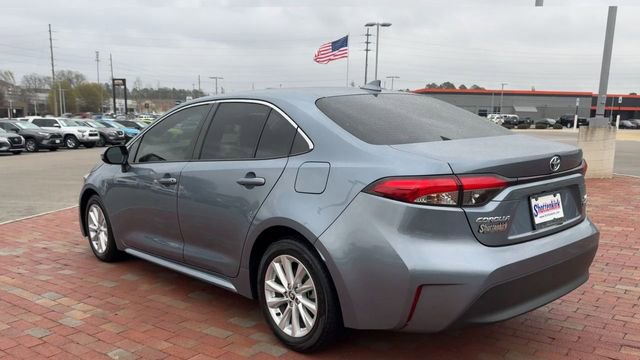 Used 2023 Toyota Corolla XLE image 9