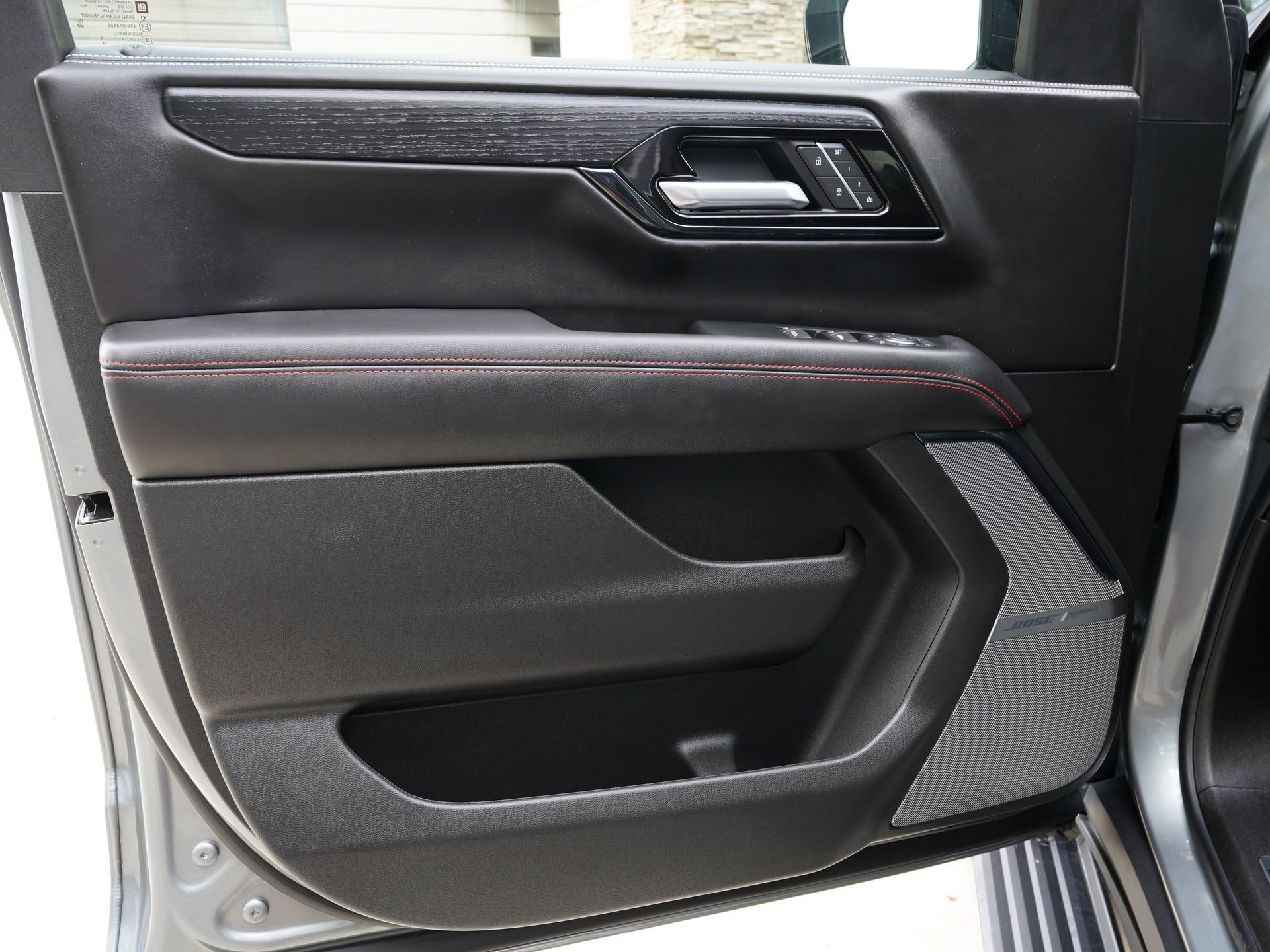 Used 2026 GMC Yukon AT4 Ultimate AWD/4WD image 18