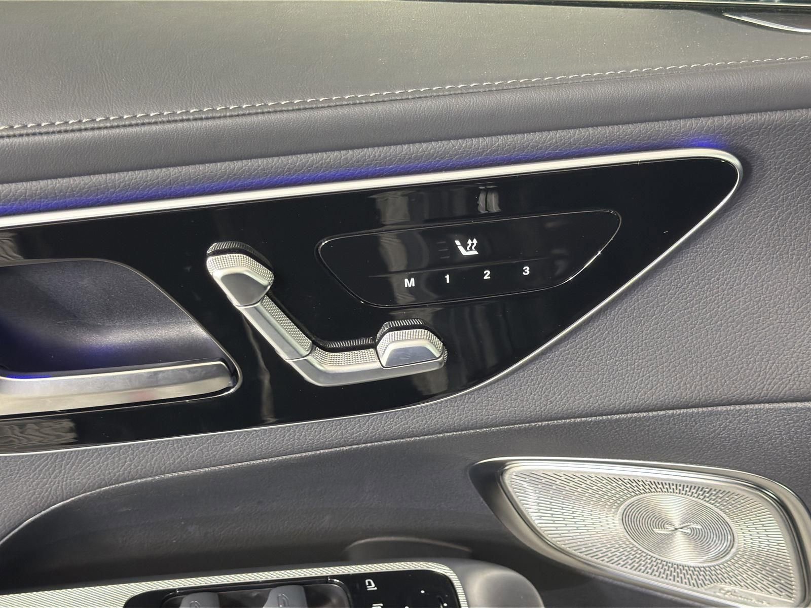 Used 2024 Mercedes-Benz GLC 300 image 23