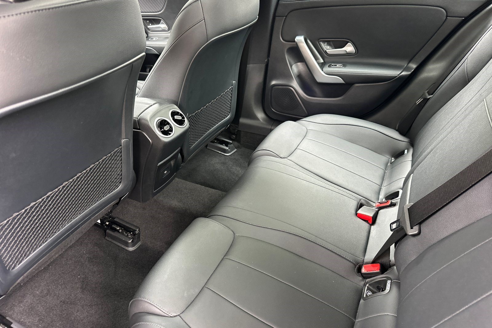 Certified 2025 Mercedes-Benz CLA 250 4MATIC image 29
