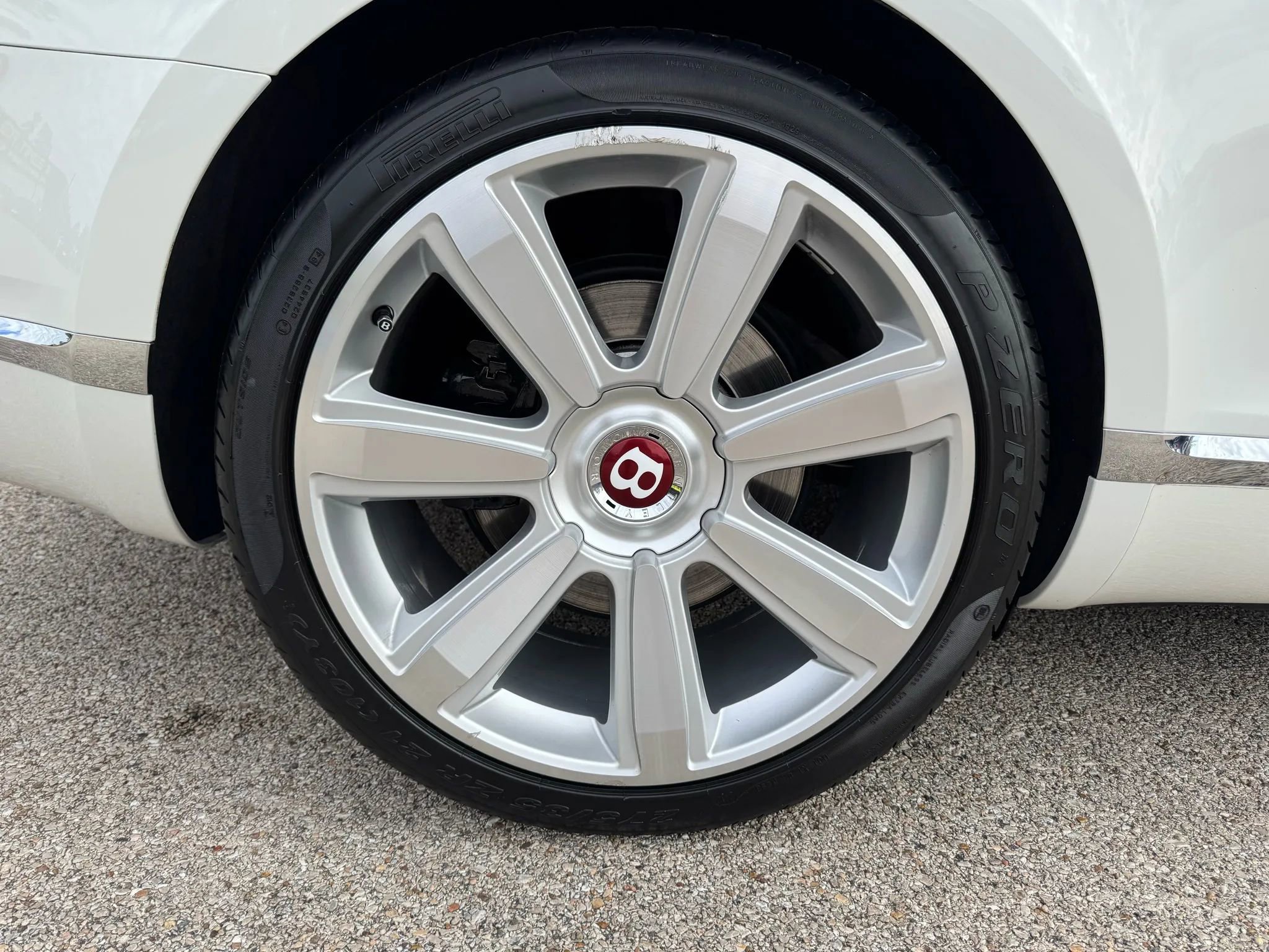 Used 2013 Bentley Continental GT w/ Touring Specification Pkg image 15