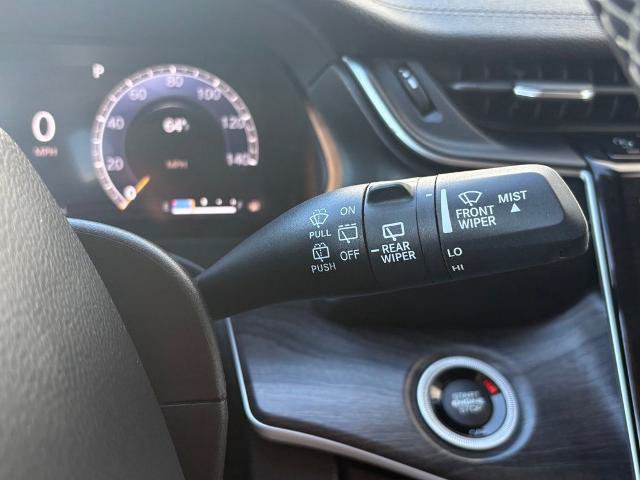 Used 2022 Jeep Grand Cherokee L Limited w/ Luxury Tech Group II AWD/4WD image 22