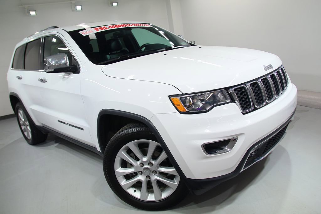 Used 2017 Jeep Grand Cherokee Limited AWD/4WD image 10
