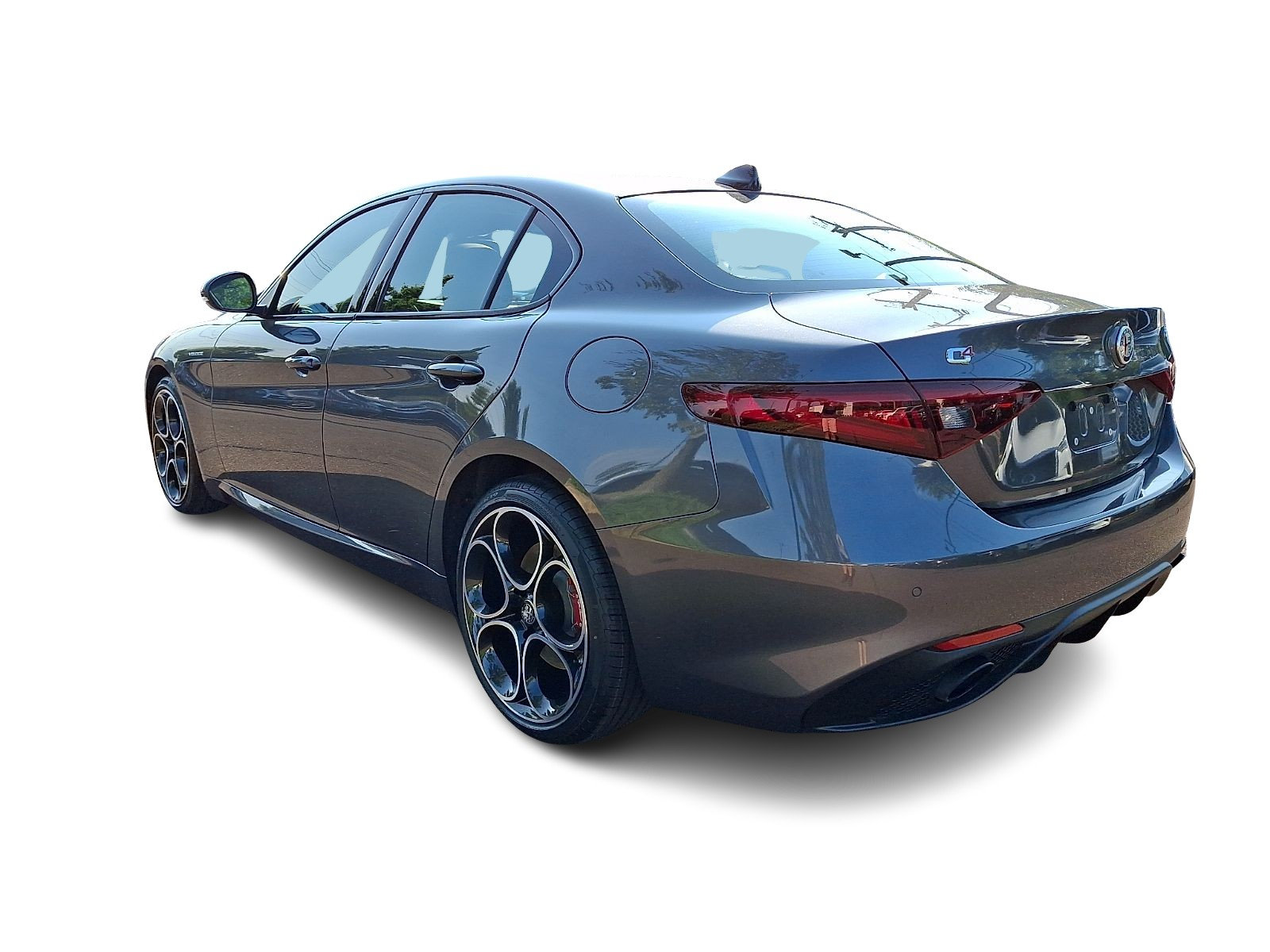 Used 2023 Alfa Romeo Giulia Veloce AWD/4WD image 4