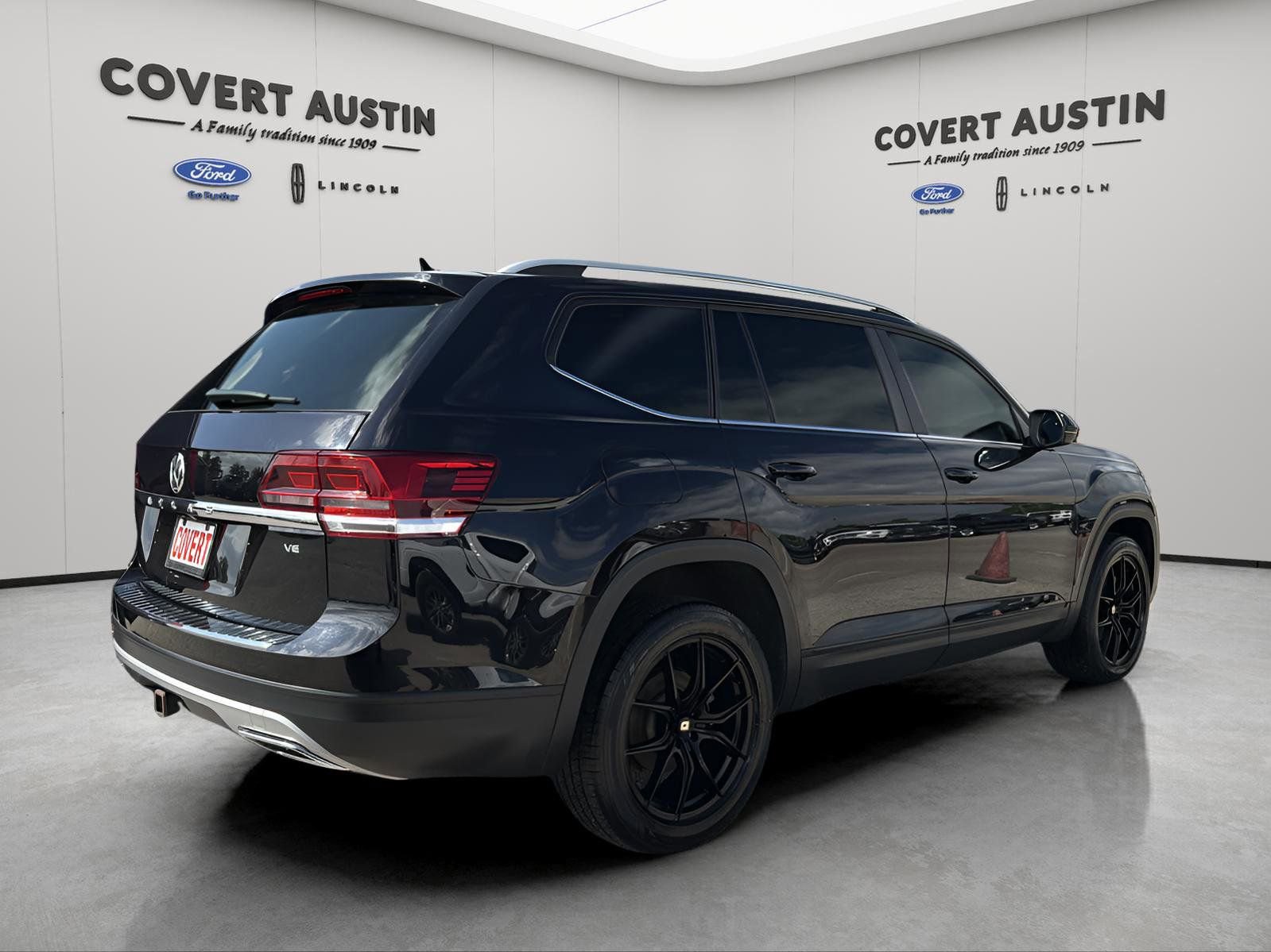 Used 2019 Volkswagen Atlas SE w/ Towing Package image 2