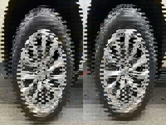 Certified 2024 GMC Yukon XL Denali w/ Advanced Technology Package image 34