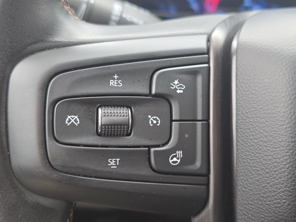 Certified 2024 GMC Yukon XL AT4 w/ AT4 Premium Plus Package AWD/4WD image 19