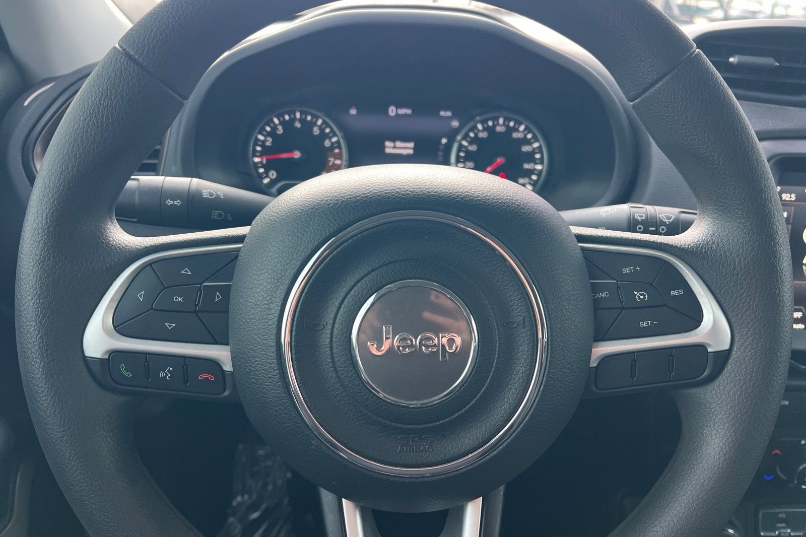 Used 2023 Jeep Renegade Latitude image 22