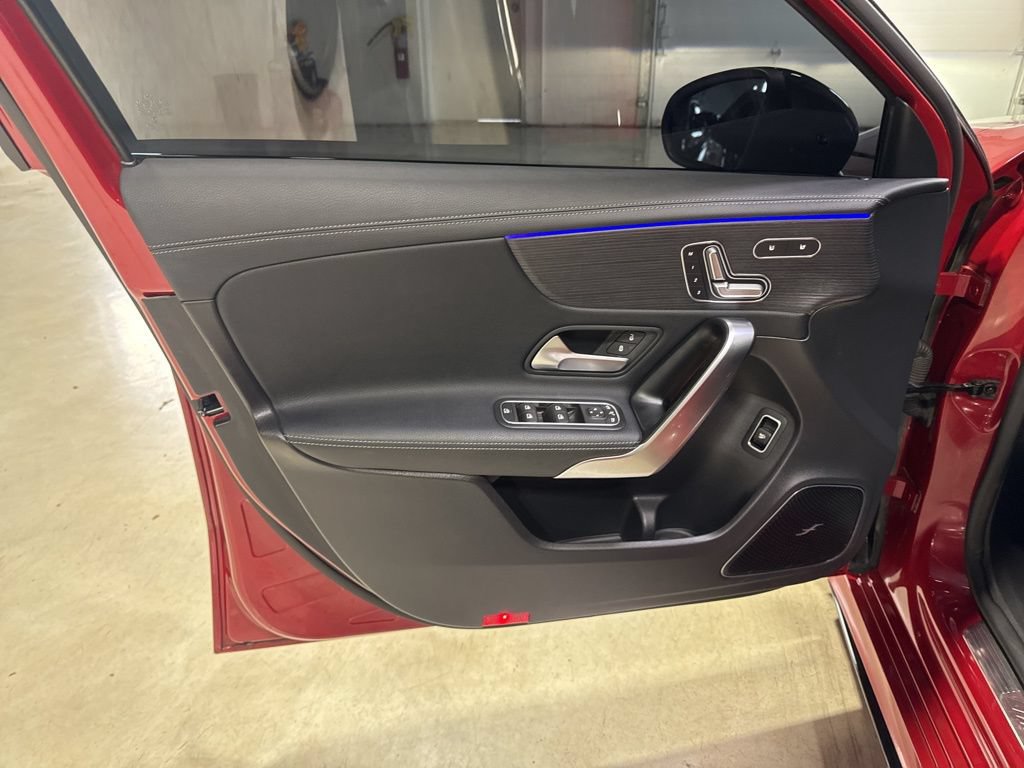 Used 2020 Mercedes-Benz A 35 AMG 4MATIC image 39