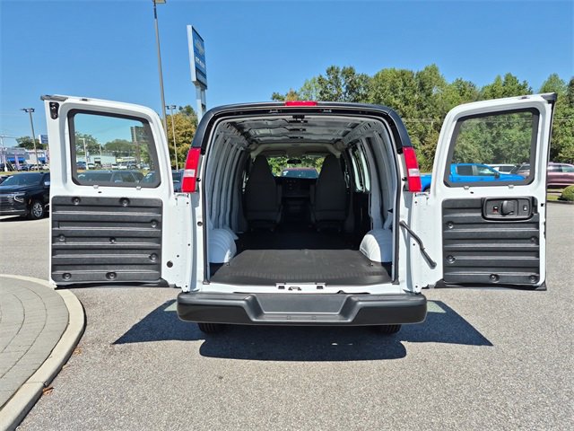 New 2025 Chevrolet Express 2500 w/ Driver Convenience Package image 12