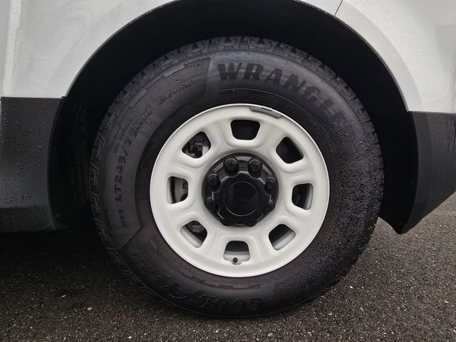 New 2025 Chevrolet Brightdrop 400 w/ Battery Pack, Max Range AWD/4WD image 9