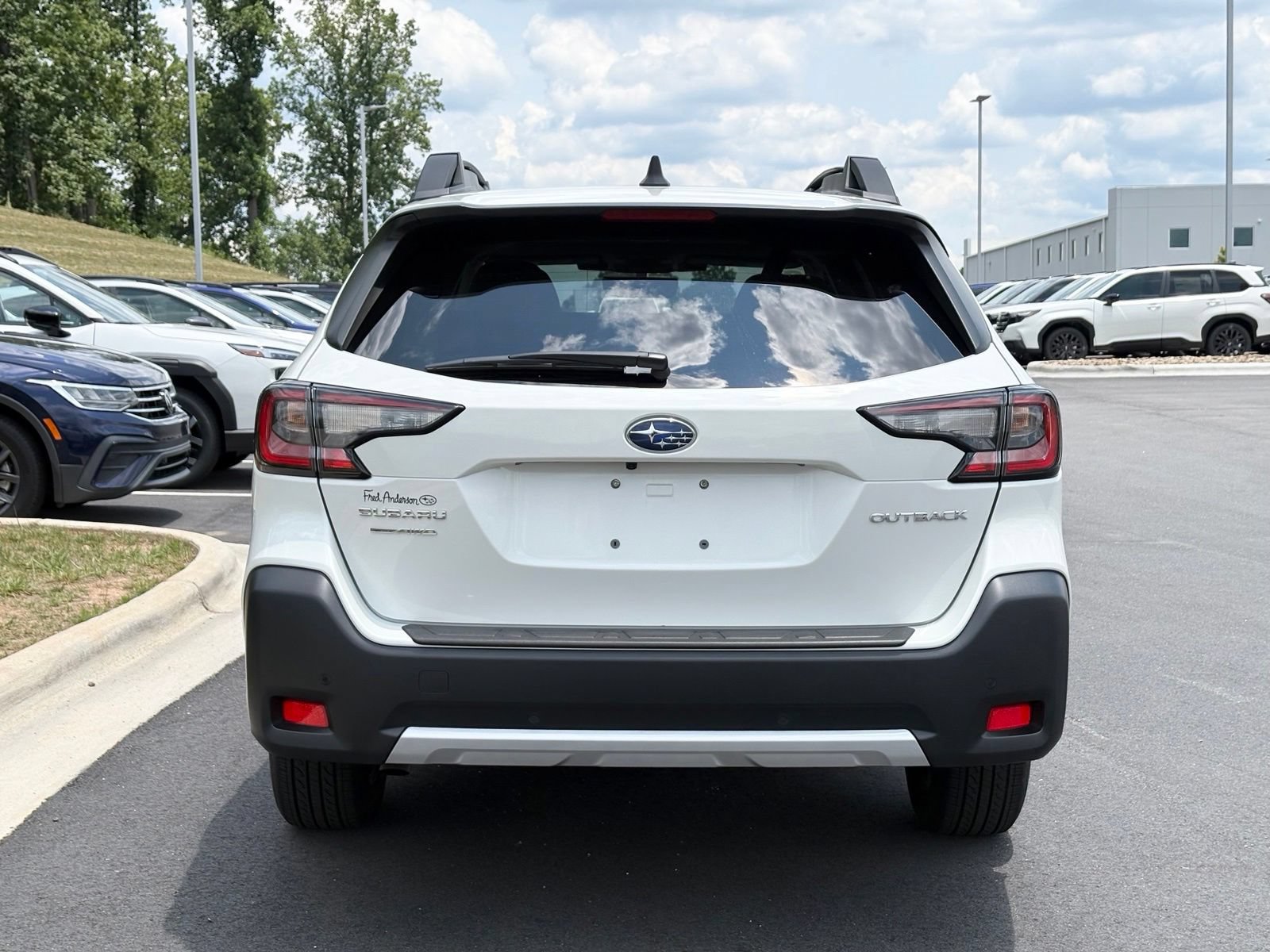 Certified 2025 Subaru Outback Limited w/ Popular Package #2 AWD/4WD image 10
