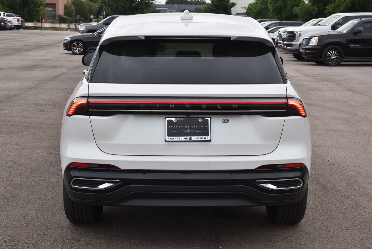 New 2026 Lincoln Nautilus Premier AWD/4WD image 15