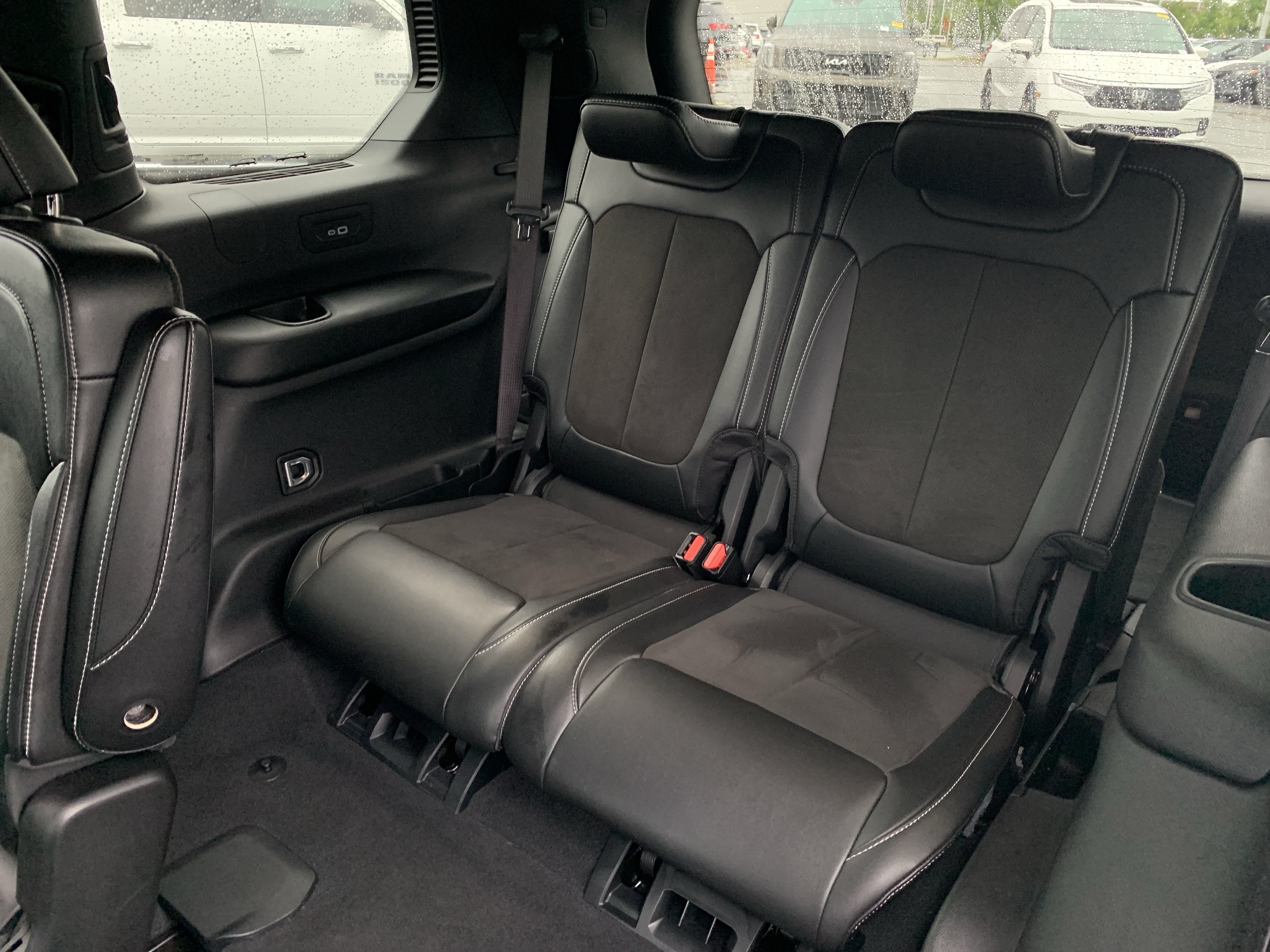 Used 2023 Jeep Grand Cherokee L Laredo AWD/4WD image 33