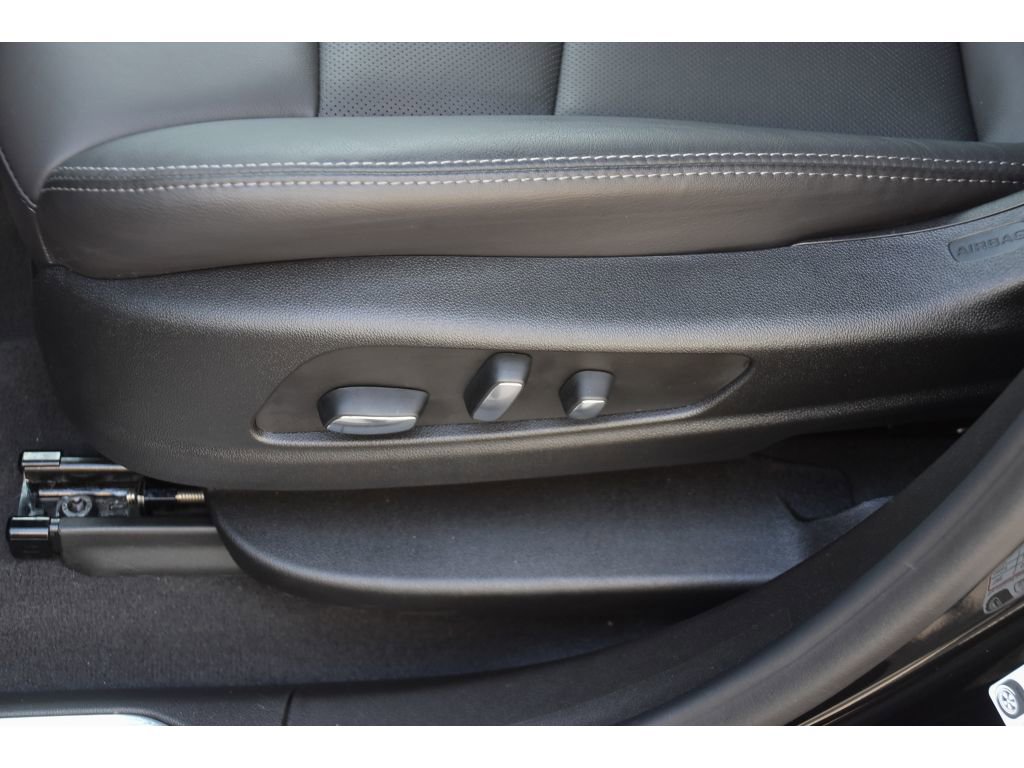 New 2025 Cadillac XT5 Premium Luxury w/ LPO, Floor Liner Package image 33