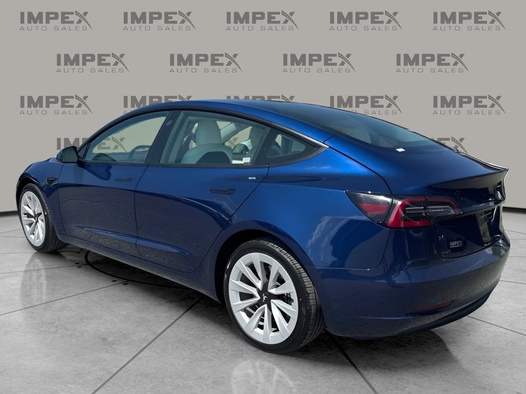 Used 2022 Tesla Model 3 Long Range AWD/4WD image 3