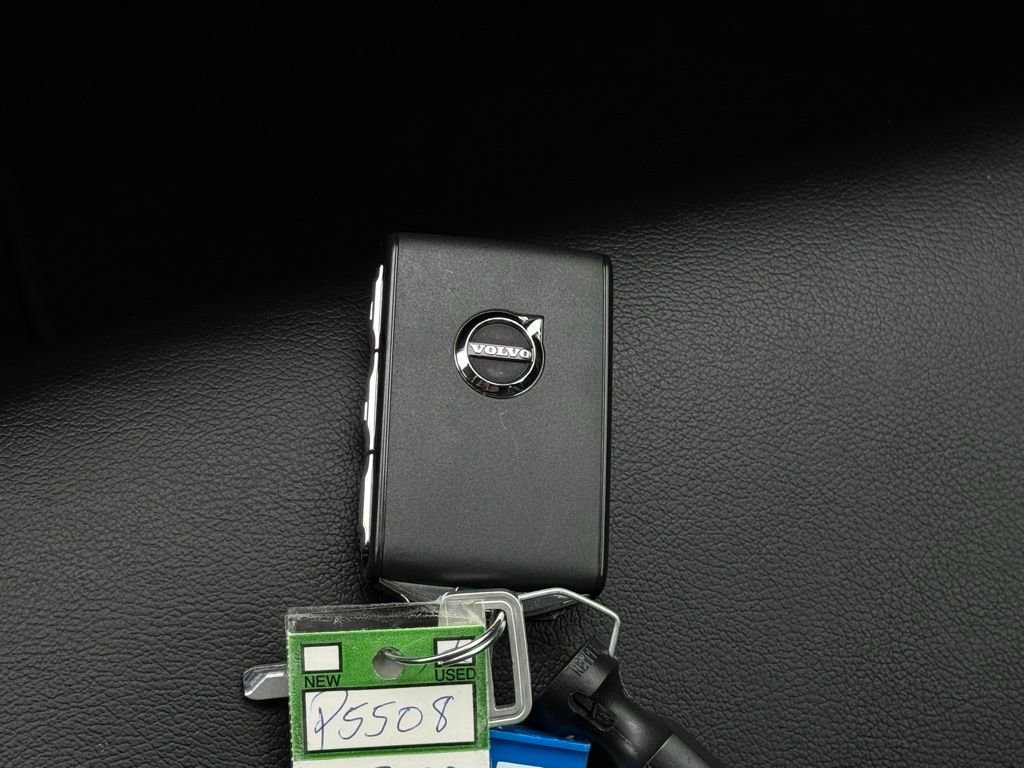 Used 2020 Volvo S60 T5 Momentum image 32