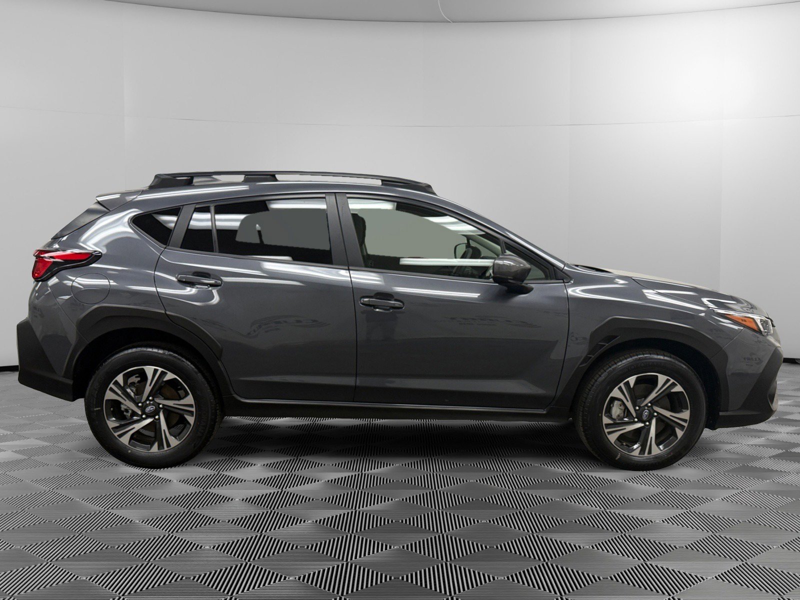 Used 2025 Subaru Crosstrek 2.0i Premium image 6