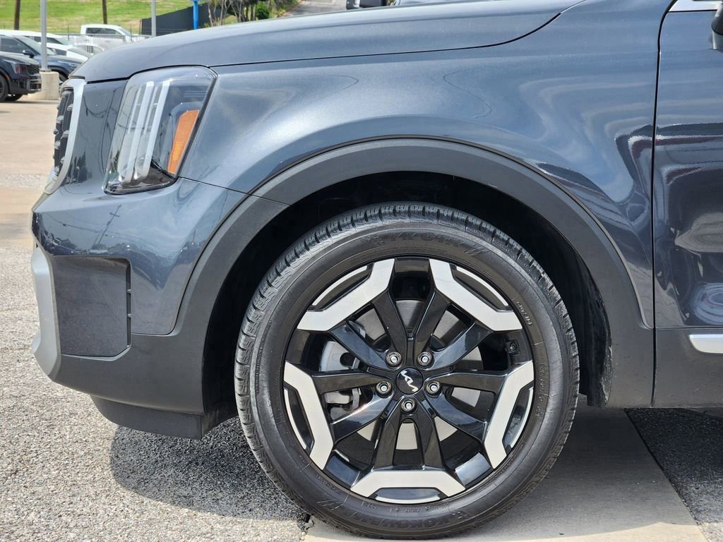 Certified 2024 Kia Telluride S w/ S Sunroof Package FWD image 8